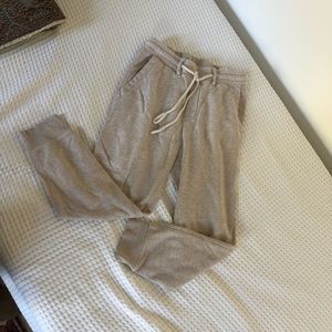Vince jogger sweat pants in Oatmeal size M